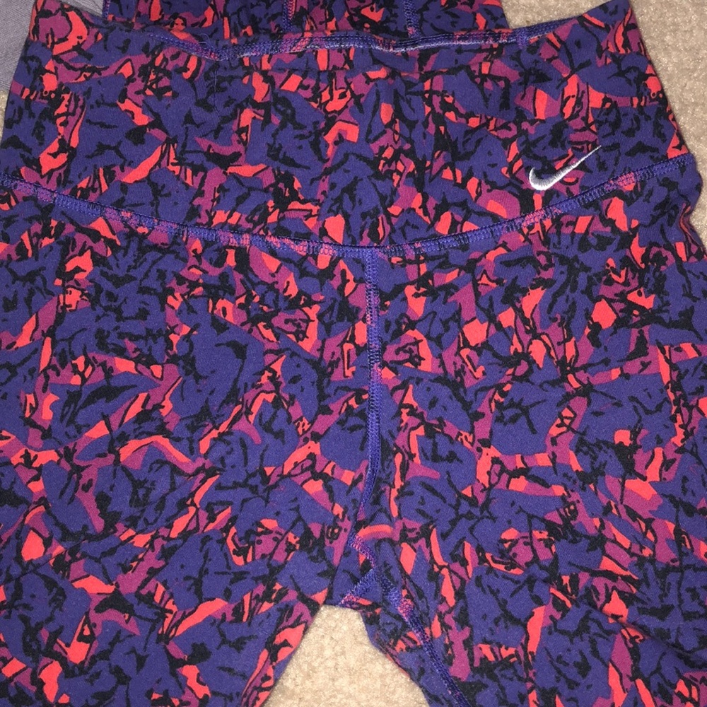 Nike leggings, great condition. Worn maybe 3 times